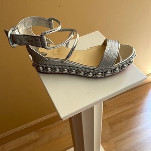 NIB Christian Louboutin Silver Sandals, size 38